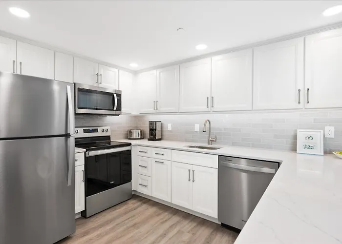 2 Bedroom Oceanfront In Desired Quay Building Holiday home Ocean City