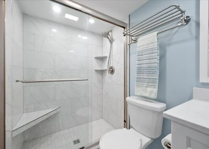 2 Bedroom Oceanfront In Desired Quay Building Holiday home Ocean City