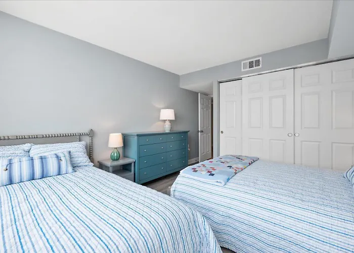 2 Bedroom Oceanfront In Desired Quay Building Holiday home Ocean City